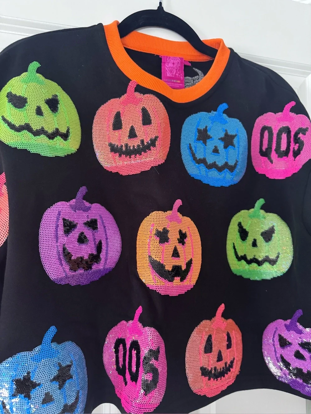 Queen Of Sparkles Halloween Jack-O-Lantern Crewneck Sweatshirt SZ XS Black - Picture 4 of 13